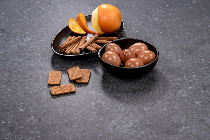 materiales resistentes para cocinas en Navidad en residencia de lujo